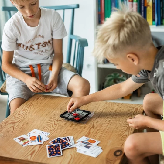 Magnetyczna gra kółko i krzyżyk - Czarny