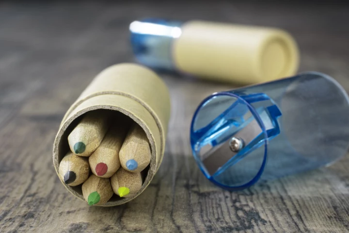 Kredki z temperówką 6 szt. FARVE 