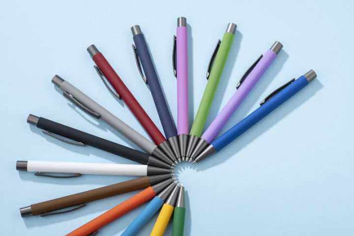 Długopis GOMA czarny wkład 