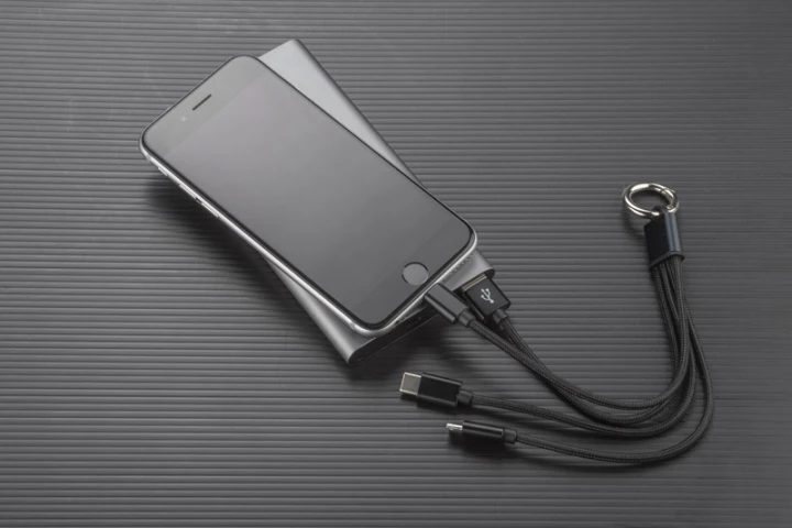 Kabel USB 3 w 1 TAUS 