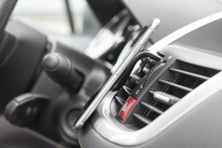 Uchwyt samochodowy do telefonu TALEM 