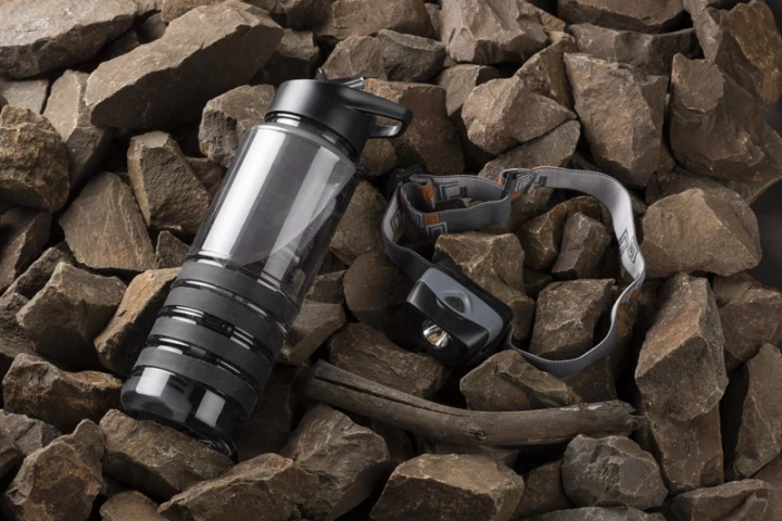 Bidon z filtrem węglowym KIVI 700 ml 