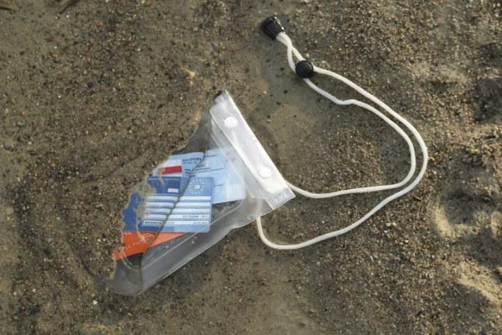 Etui wodoodporne FALLA 