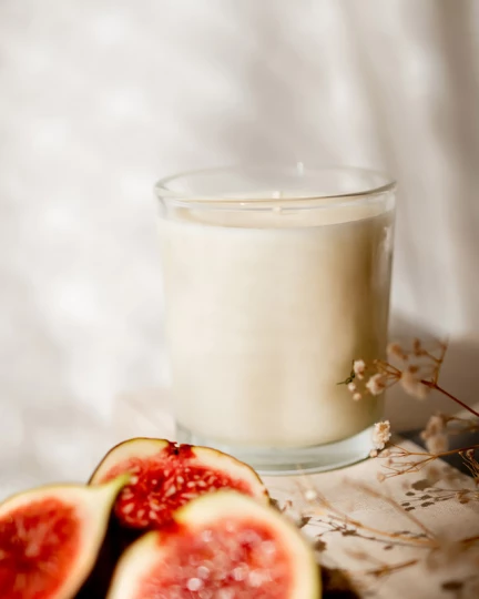 Świeca sojowa 170g - Plum & Patchouli - VERA YOUNG 