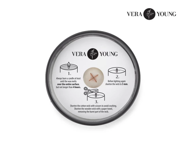 Świeca sojowa 220g - Black Pomegranate - VERA YOUNG 