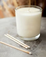 Świeca sojowa 170g - Plum & Patchouli - VERA YOUNG 